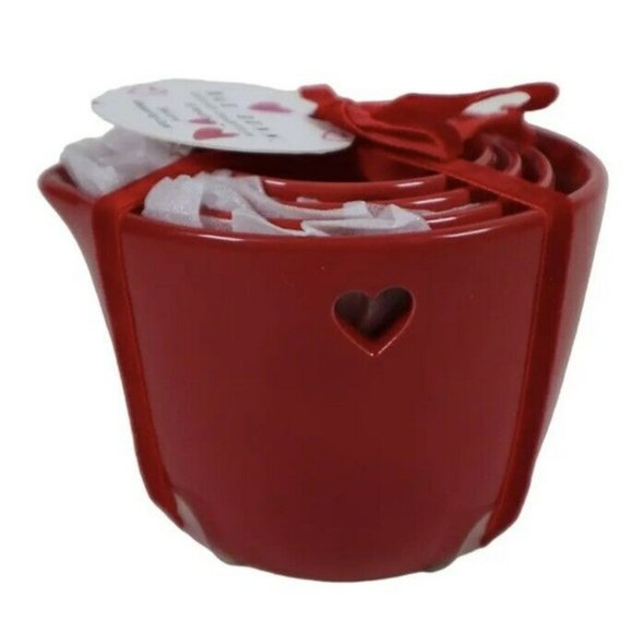 Rae Dunn Red Cutout Heart Valentine's Day Measuring Cups New 2024 - Picture 4 of 5